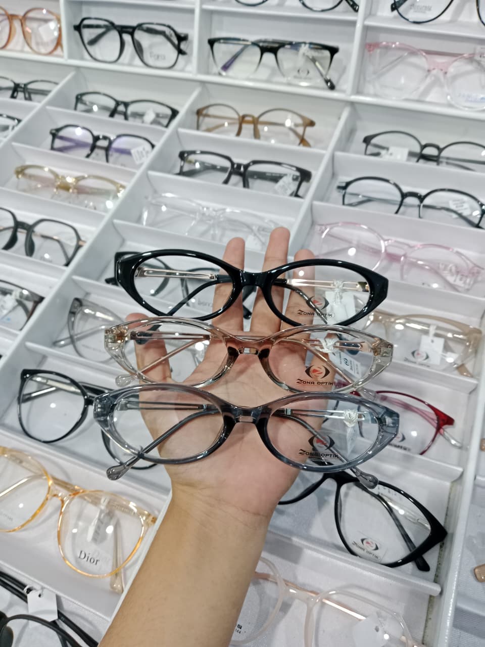 ZONA OPTIK